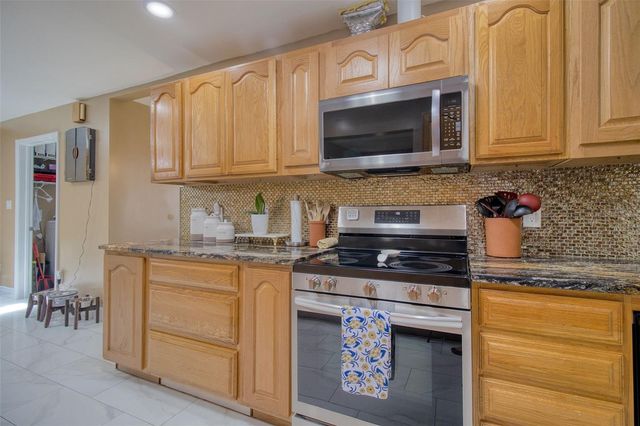 2315 MINNEOLA ROAD, Clearwater, FL 33764