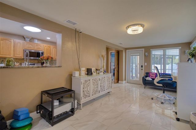 2315 MINNEOLA ROAD, Clearwater, FL 33764