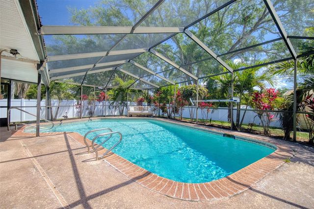 2315 MINNEOLA ROAD, Clearwater, FL 33764