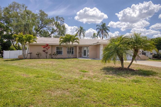 2315 MINNEOLA ROAD, Clearwater, FL 33764