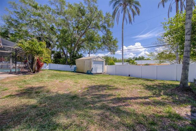 2315 MINNEOLA ROAD, Clearwater, FL 33764