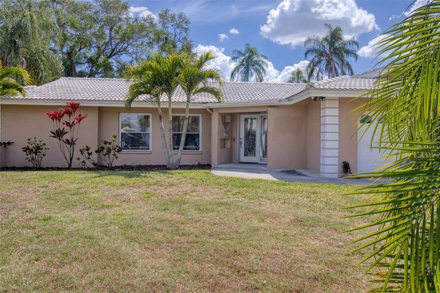 2315 MINNEOLA ROAD, Clearwater, FL 33764