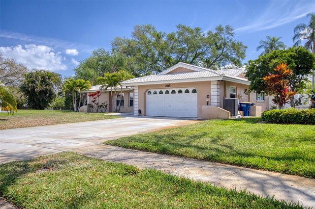 2315 MINNEOLA ROAD, Clearwater, FL 33764