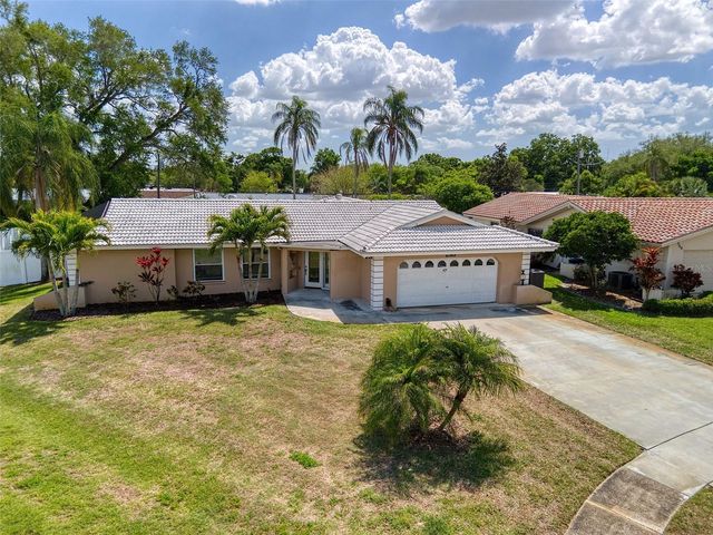 2315 MINNEOLA ROAD, Clearwater, FL 33764