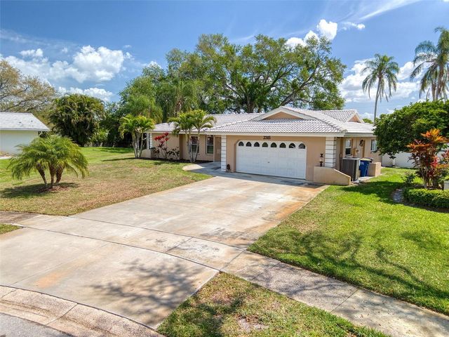 2315 MINNEOLA ROAD, Clearwater, FL 33764