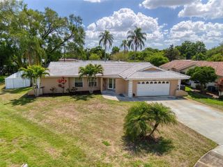 2315 MINNEOLA ROAD, Clearwater, FL 33764