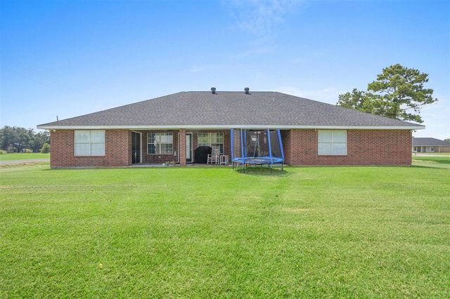 5221 Iona Drive, Sulphur, LA 70665