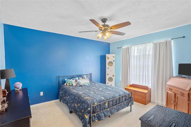 5221 Iona Drive, Sulphur, LA 70665
