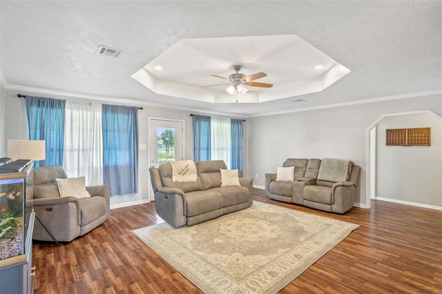 5221 Iona Drive, Sulphur, LA 70665