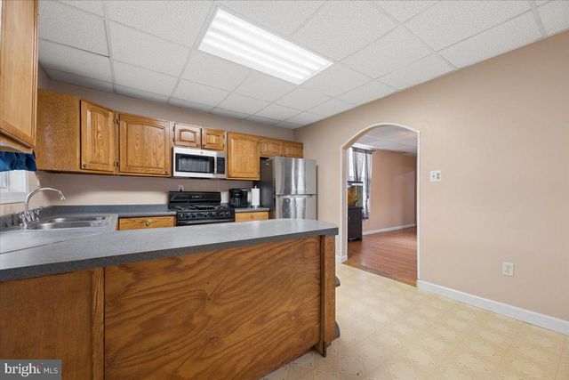 111 4TH AVE, Baltimore, MD 21227