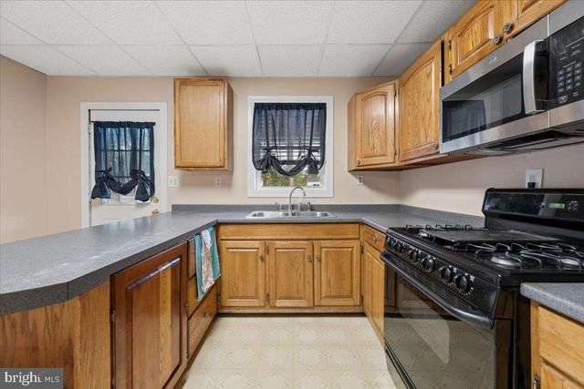 111 4TH AVE, Baltimore, MD 21227