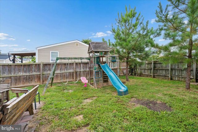 111 4TH AVE, Baltimore, MD 21227