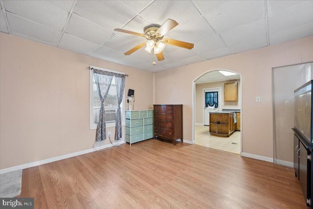 111 4TH AVE, Baltimore, MD 21227