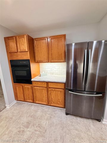 21338 MULBERRY Court 52, Farmington Hills, MI 48336