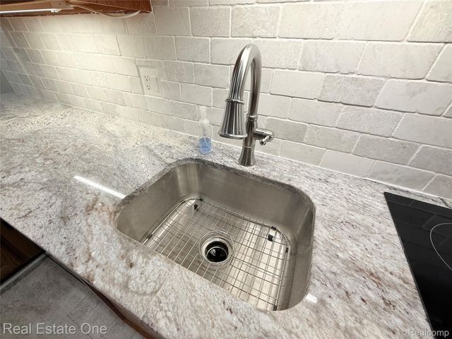 21338 MULBERRY Court 52, Farmington Hills, MI 48336