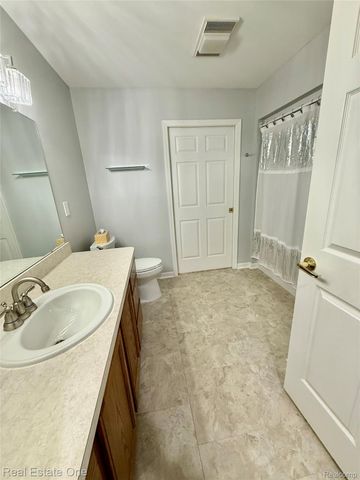 21338 MULBERRY Court 52, Farmington Hills, MI 48336