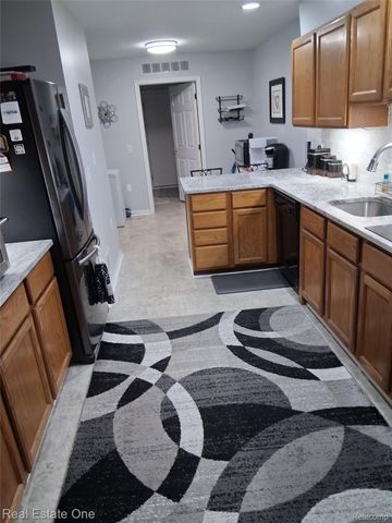 21338 MULBERRY Court 52, Farmington Hills, MI 48336