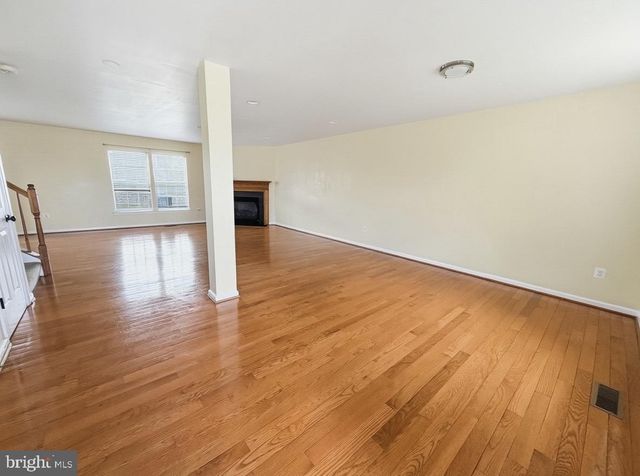 16 E LONE TREE DR, Camden, DE 19934