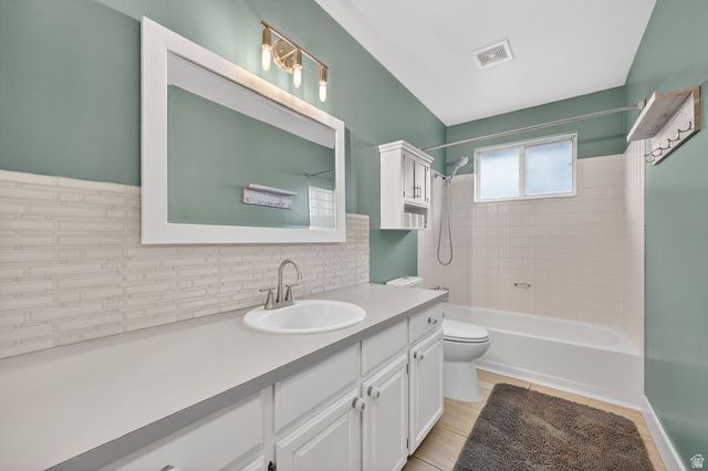 5556 W BLUEVAIL CT, West Jordan, UT 84081