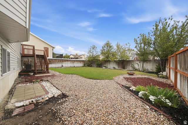 5556 W BLUEVAIL CT, West Jordan, UT 84081