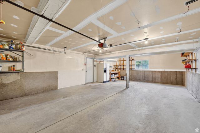 5556 W BLUEVAIL CT, West Jordan, UT 84081