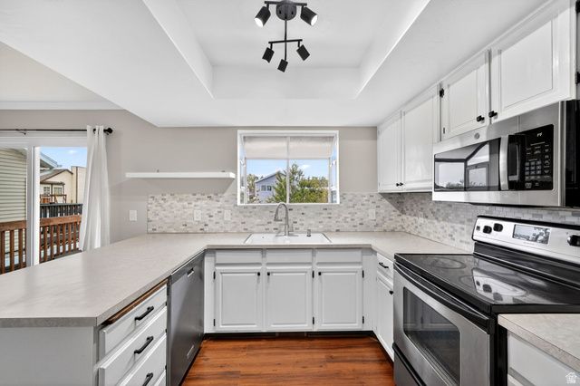 5556 W BLUEVAIL CT, West Jordan, UT 84081