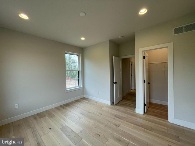 1615 SAINT PETERS RD, Pottstown, PA 19465