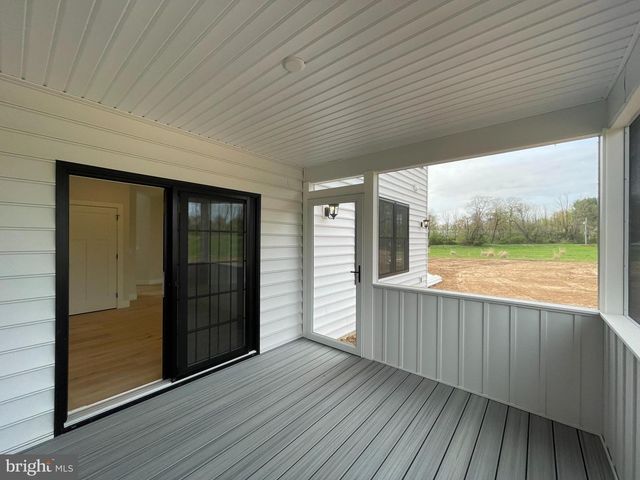 1615 SAINT PETERS RD, Pottstown, PA 19465