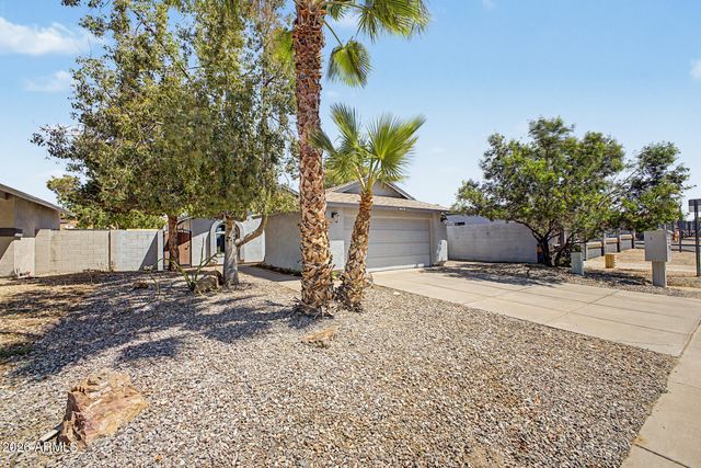 3602 W BEHREND Drive, Glendale, AZ 85308