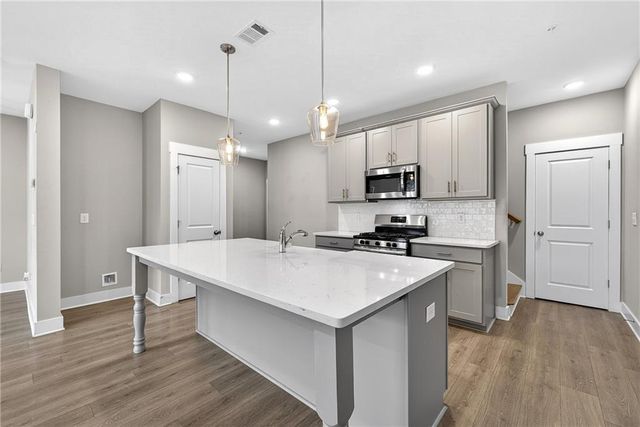 1848 Eastmore SW Avenue, Conyers, GA 30094