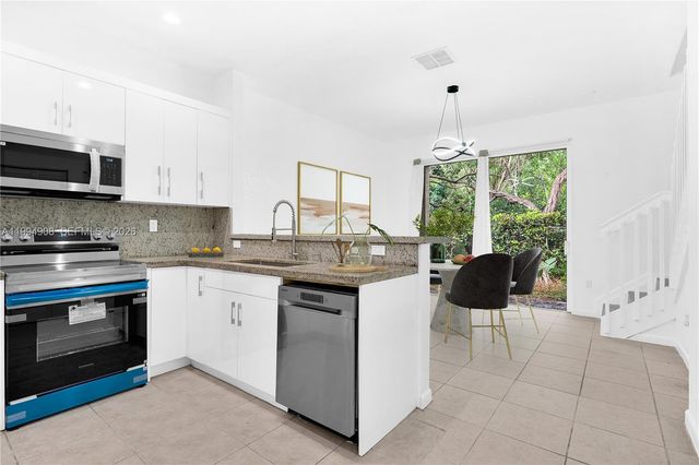 21209 NW 14th Pl 7-20, Miami Gardens, FL 33169