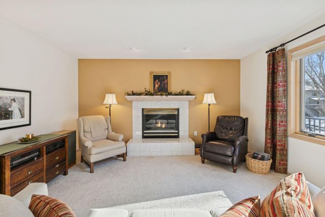 2605 Kennelly Place, Burnsville, MN 55337