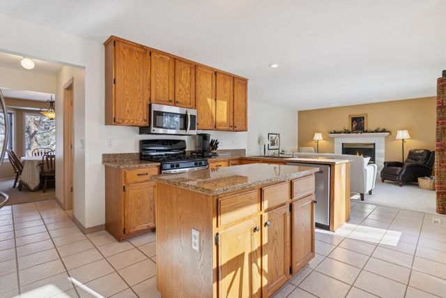 2605 Kennelly Place, Burnsville, MN 55337