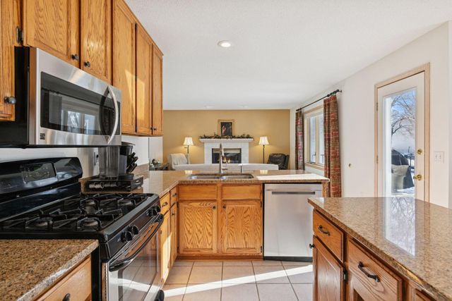 2605 Kennelly Place, Burnsville, MN 55337