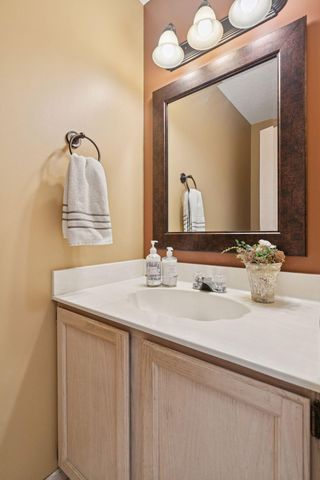 2605 Kennelly Place, Burnsville, MN 55337