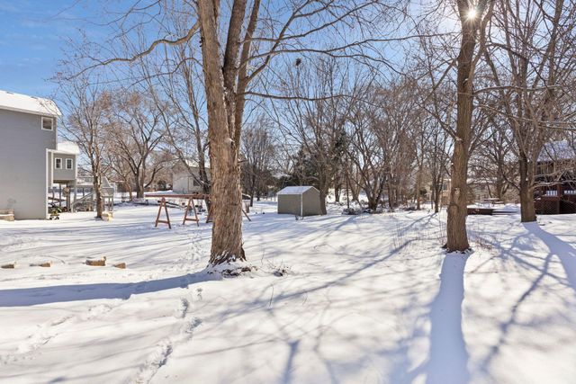 2605 Kennelly Place, Burnsville, MN 55337