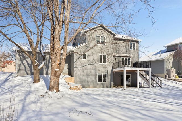 2605 Kennelly Place, Burnsville, MN 55337