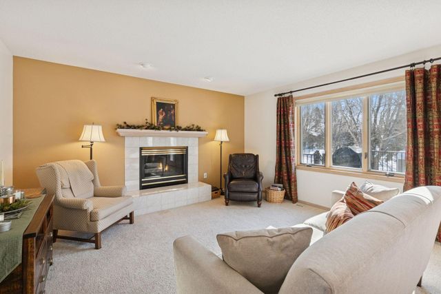 2605 Kennelly Place, Burnsville, MN 55337