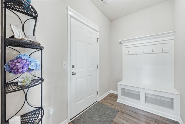 929 Meravi Cove, Fort Wayne, IN 46818