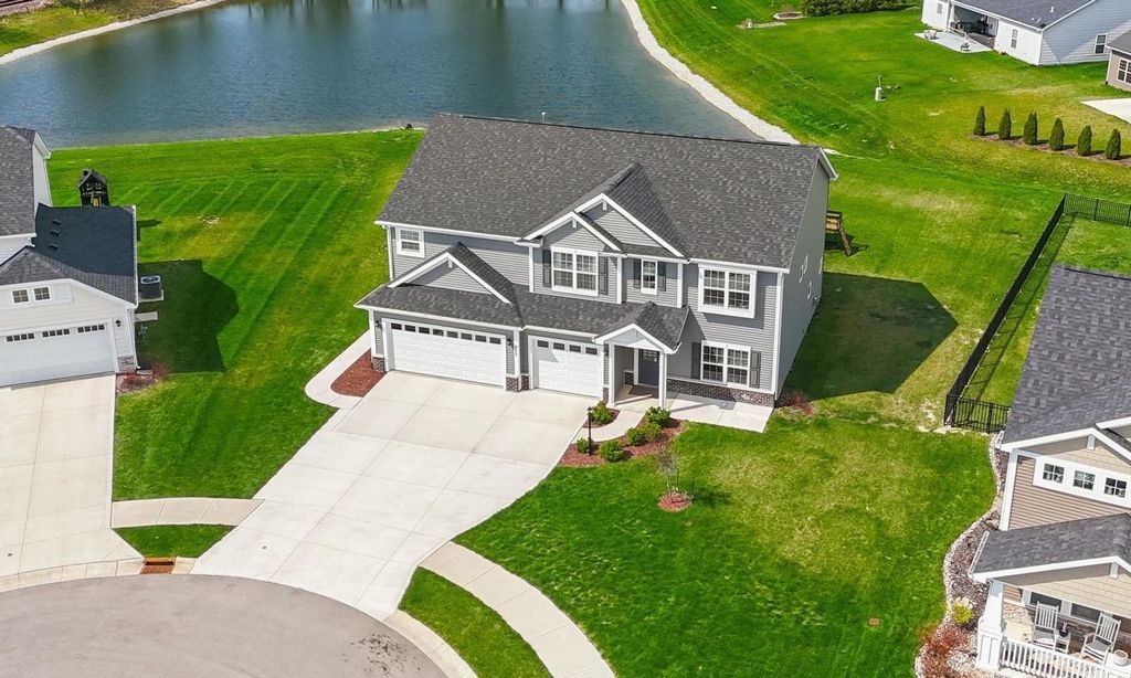 929 Meravi Cove, Fort Wayne, IN 46818