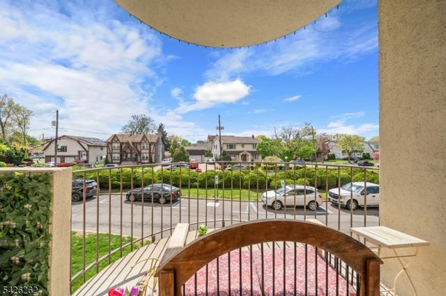 2 Ann St 203, Clifton City, NJ 07013