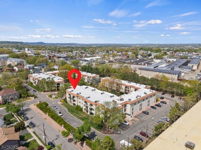 2 Ann St 203, Clifton City, NJ 07013