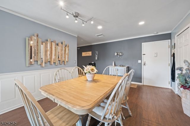 2 Ann St 203, Clifton City, NJ 07013
