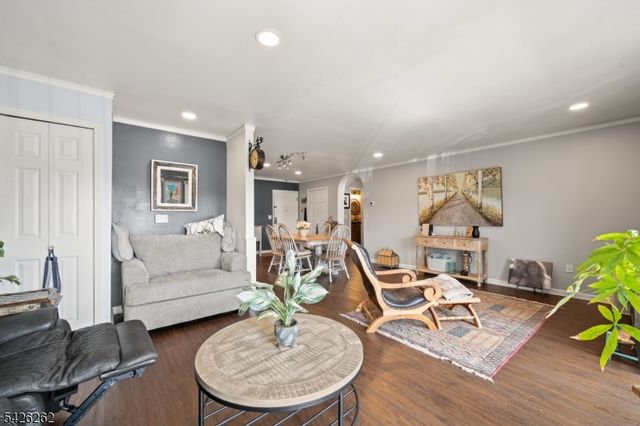 2 Ann St 203, Clifton City, NJ 07013
