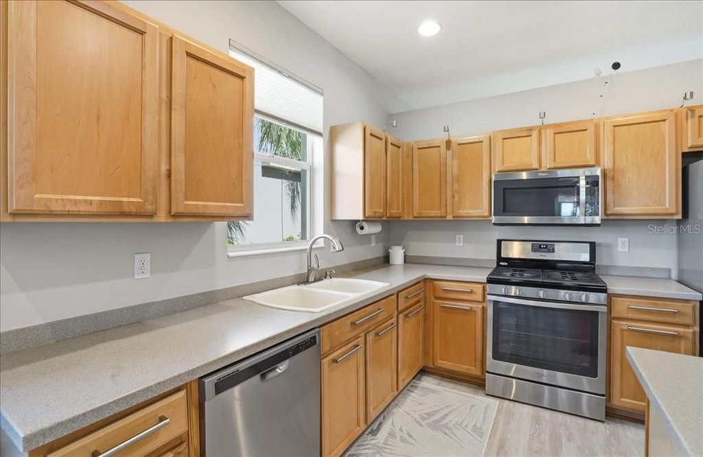 Image 18 of property listing at 8997 STONE HARBOUR LOOP, Bradenton, FL 34212