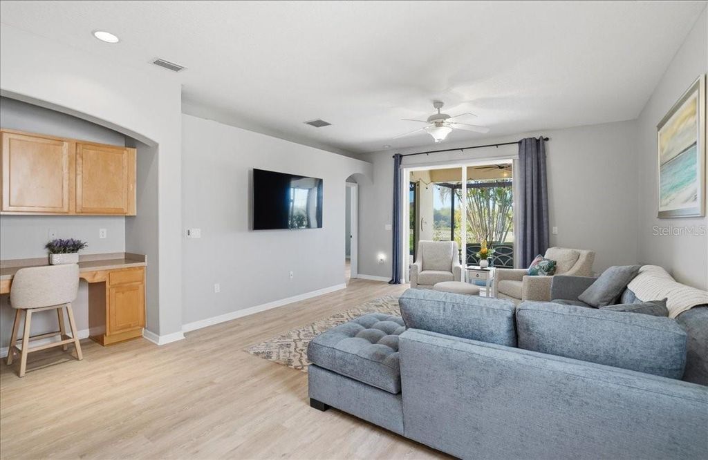 Image 24 of property listing at 8997 STONE HARBOUR LOOP, Bradenton, FL 34212