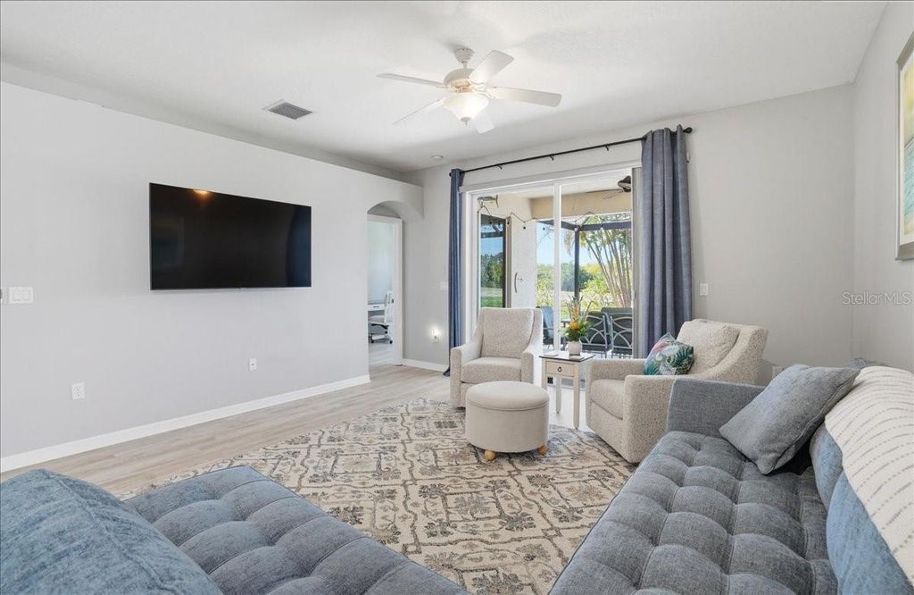 Image 25 of property listing at 8997 STONE HARBOUR LOOP, Bradenton, FL 34212