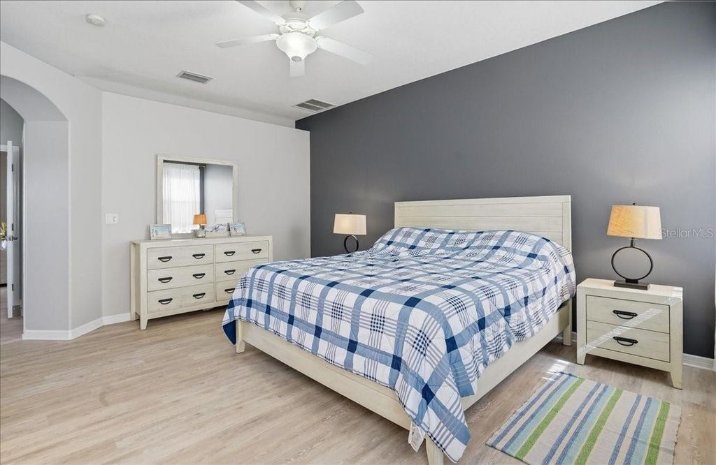 Image 29 of property listing at 8997 STONE HARBOUR LOOP, Bradenton, FL 34212