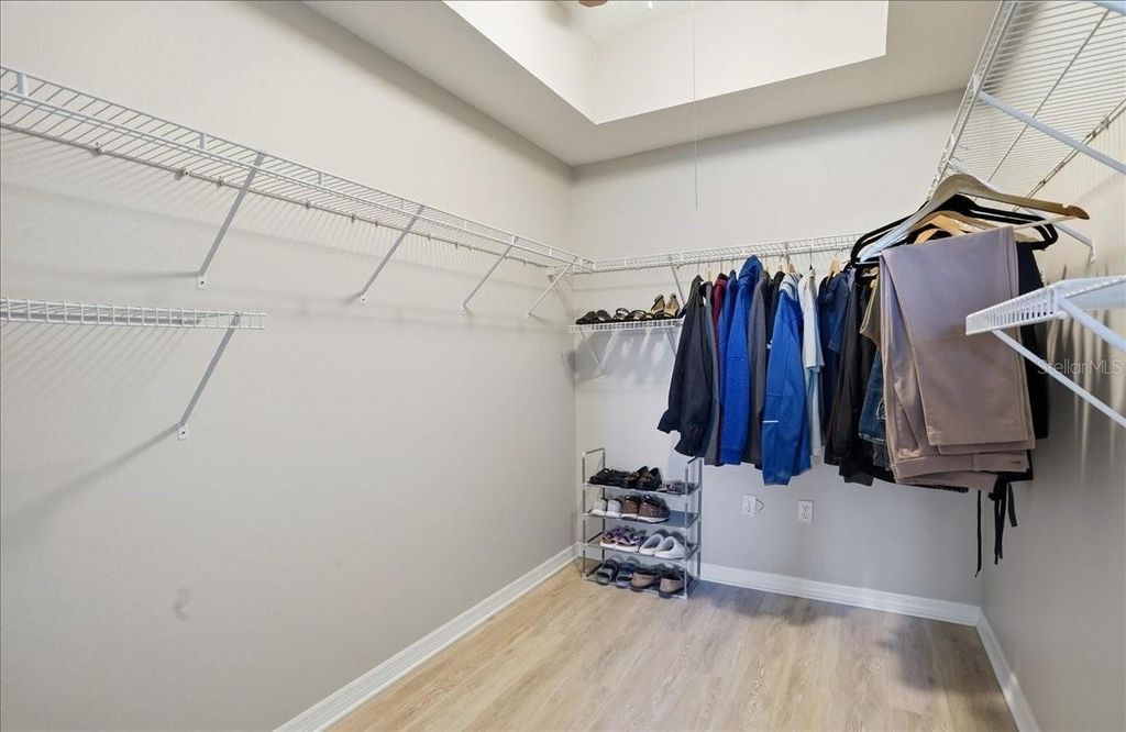 Image 34 of property listing at 8997 STONE HARBOUR LOOP, Bradenton, FL 34212