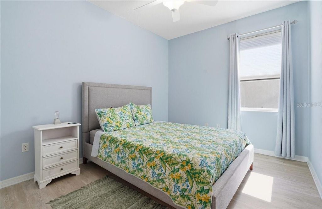 Image 35 of property listing at 8997 STONE HARBOUR LOOP, Bradenton, FL 34212